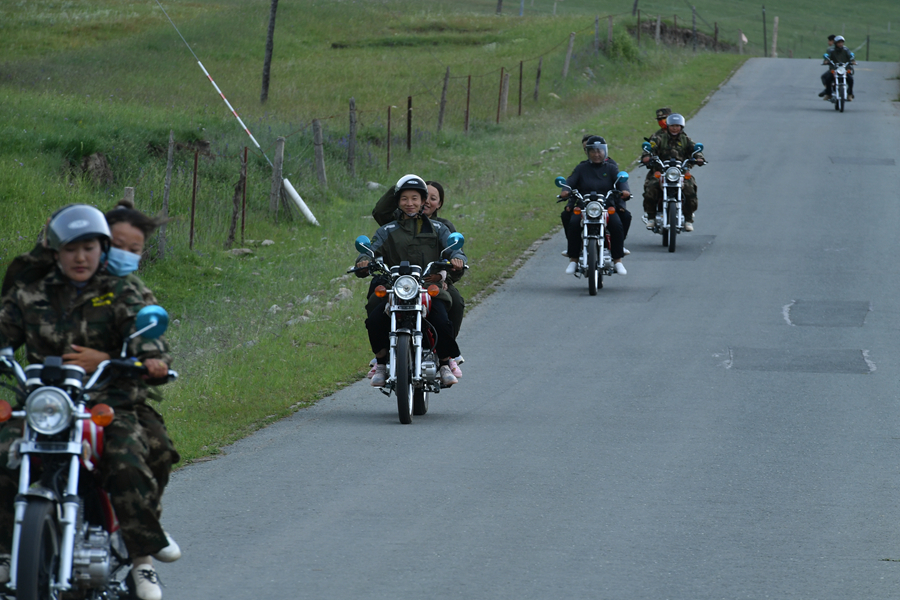 【顯影中國】生態(tài)管護(hù)&ldquo;娘子軍&rdquo; 這群小姐姐真颯！